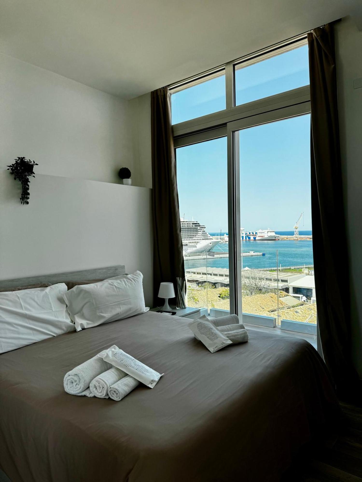 Palermo Inn Marina Exclusive View Extérieur photo